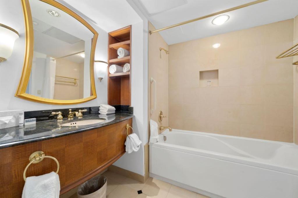 Astonishing Ocean Front Condo Cozysuites At Showboat Atlantic City Luaran gambar